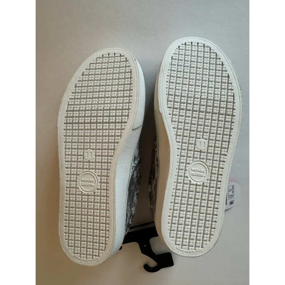 Wonder Nation Kids Size 11 Gray Camo Slip On Shoes Memory Foam NWT